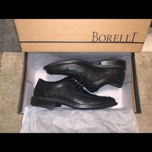 Size 9 Men’s Borelli Dress Shoes